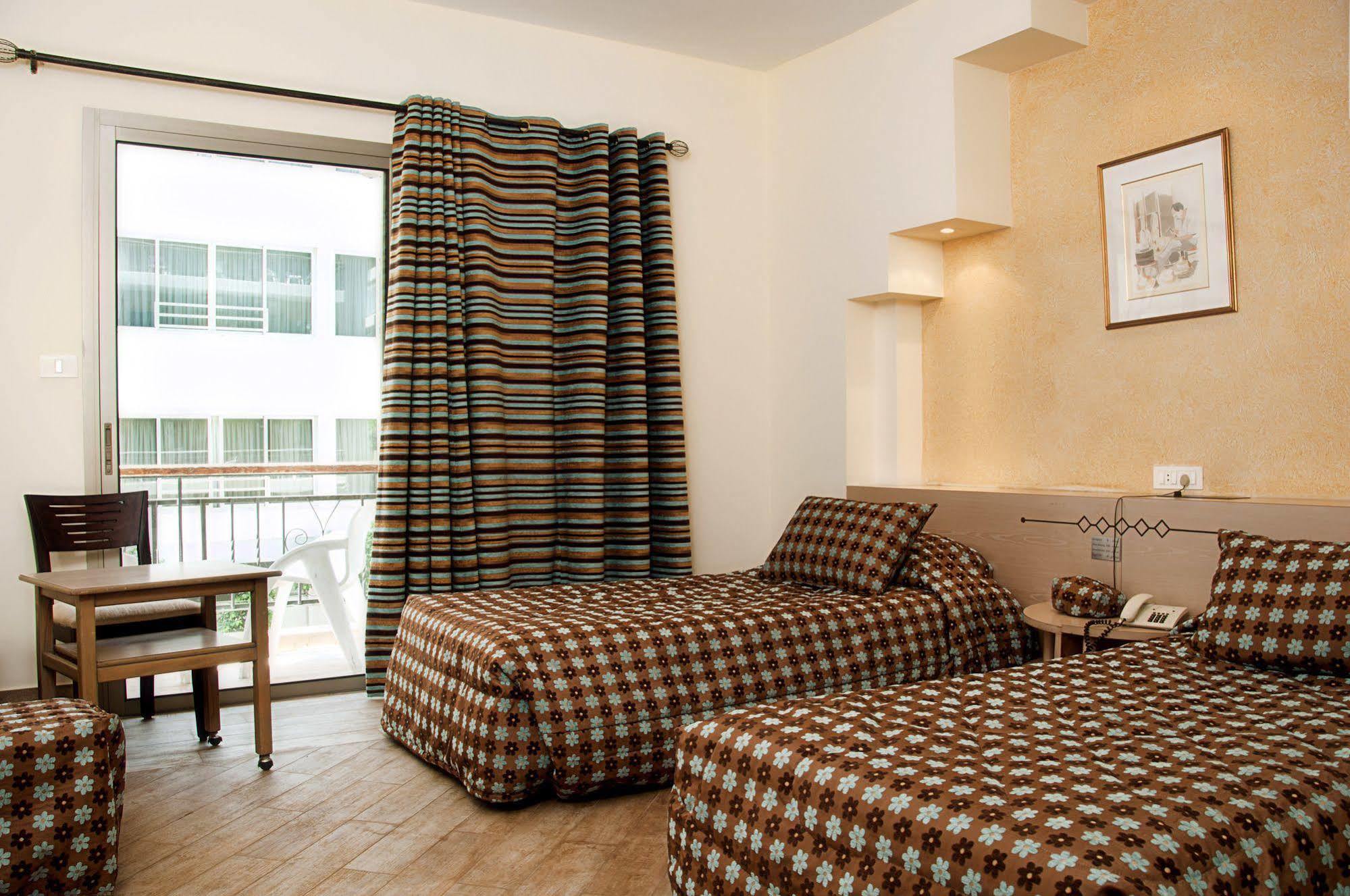 Marble Tower Hotell Beirut Exteriör bild